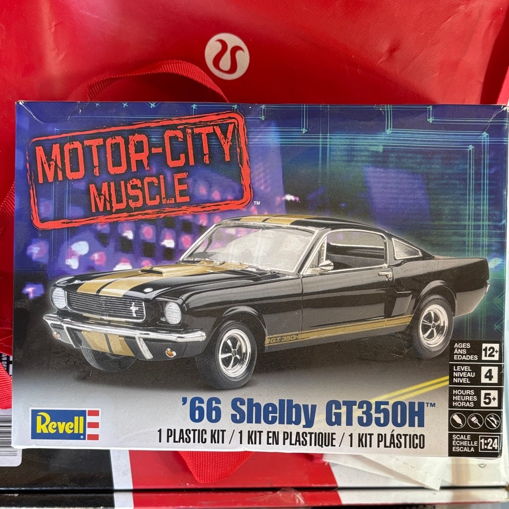 NWT '66 Shelby GT350H Model Kit - Black and Gold